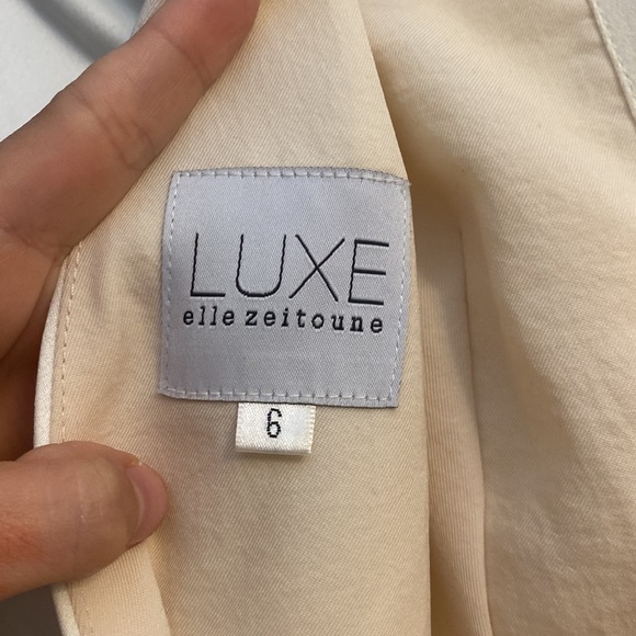 Elle zeitoune luxe white satin dress size AUS 6 (US size 4) - Picture 3 of 4